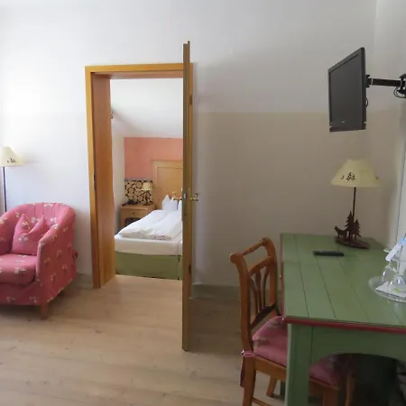 Landkomforthotel Panorama & Restaurant Bella Vista 3*