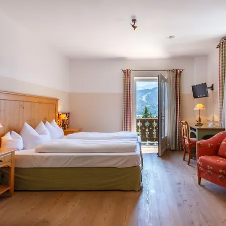 Landkomforthotel Panorama & Restaurant Bella Vista 3* Гарміш-Партенкірхен