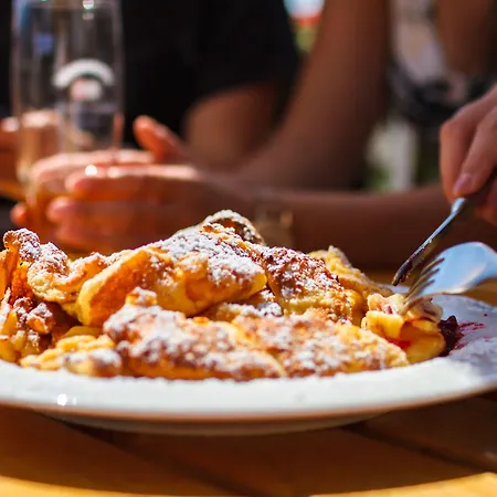 Landkomforthotel Panorama & Restaurant Bella Vista Готель