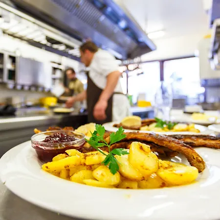 Готель Landkomforthotel Panorama & Restaurant Bella Vista