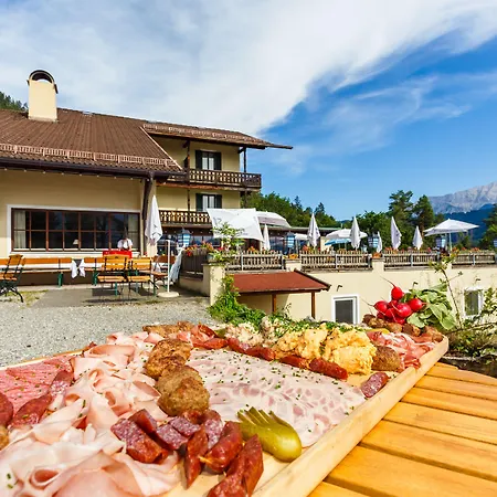 Готель Landkomforthotel Panorama & Restaurant Bella Vista 3*