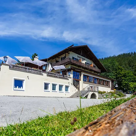 Landkomforthotel Panorama & Restaurant Bella Vista 3*