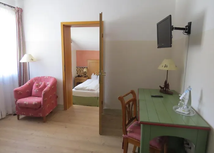 Landkomforthotel Panorama & Restaurant Bella Vista 3*