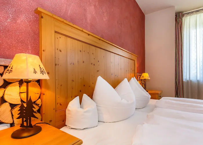 Landkomforthotel Panorama & Restaurant Bella Vista 3*